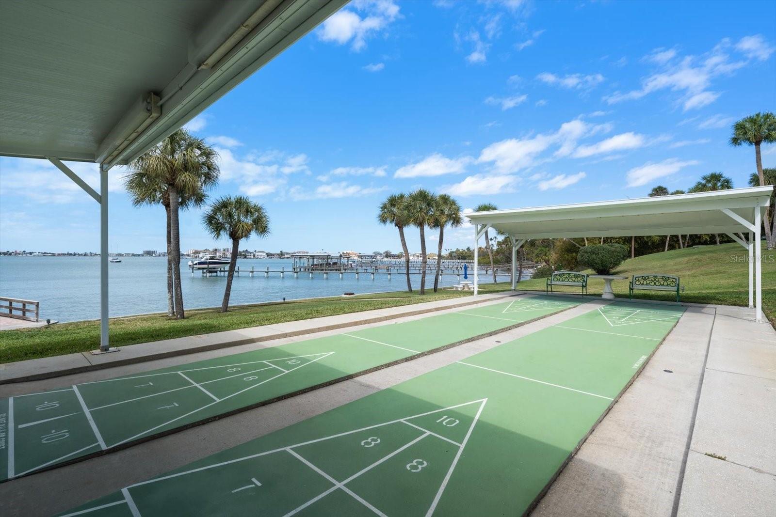 HARBOUR CLUB CONDO 2 - Residential