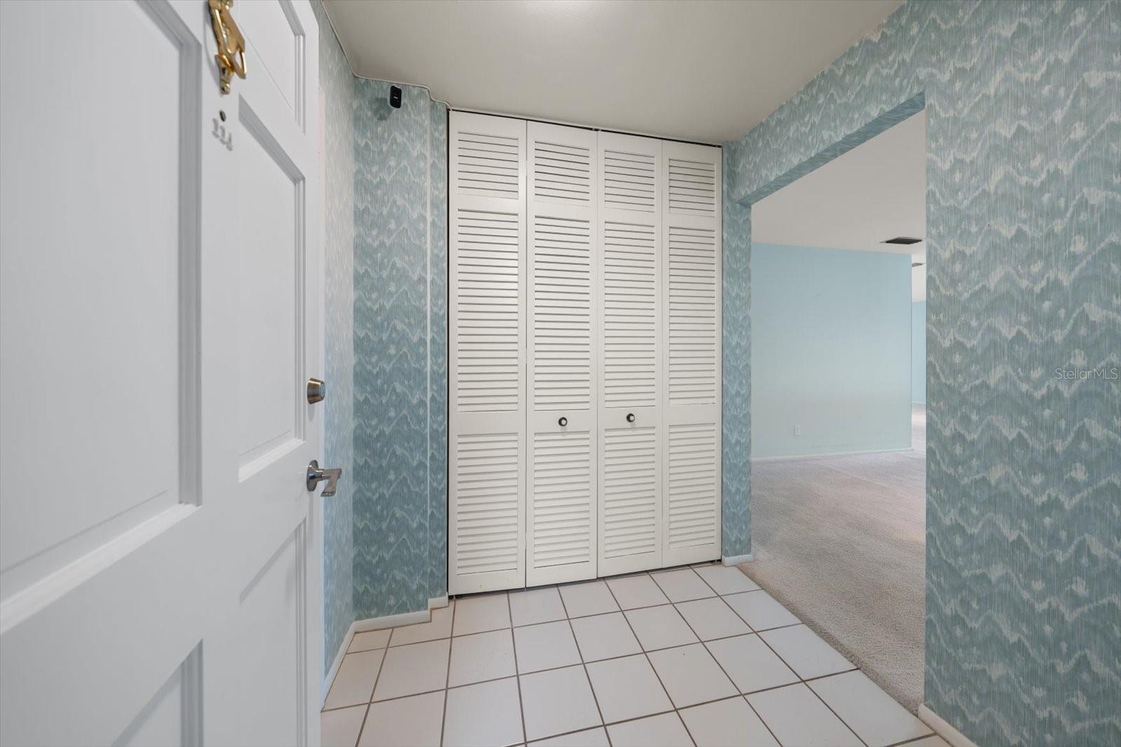 HARBOUR CLUB CONDO 2 - Residential