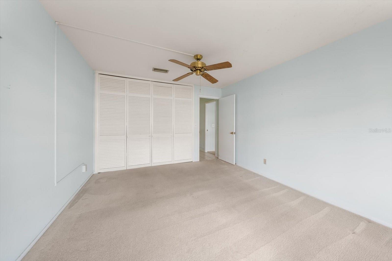 HARBOUR CLUB CONDO 2 - Residential