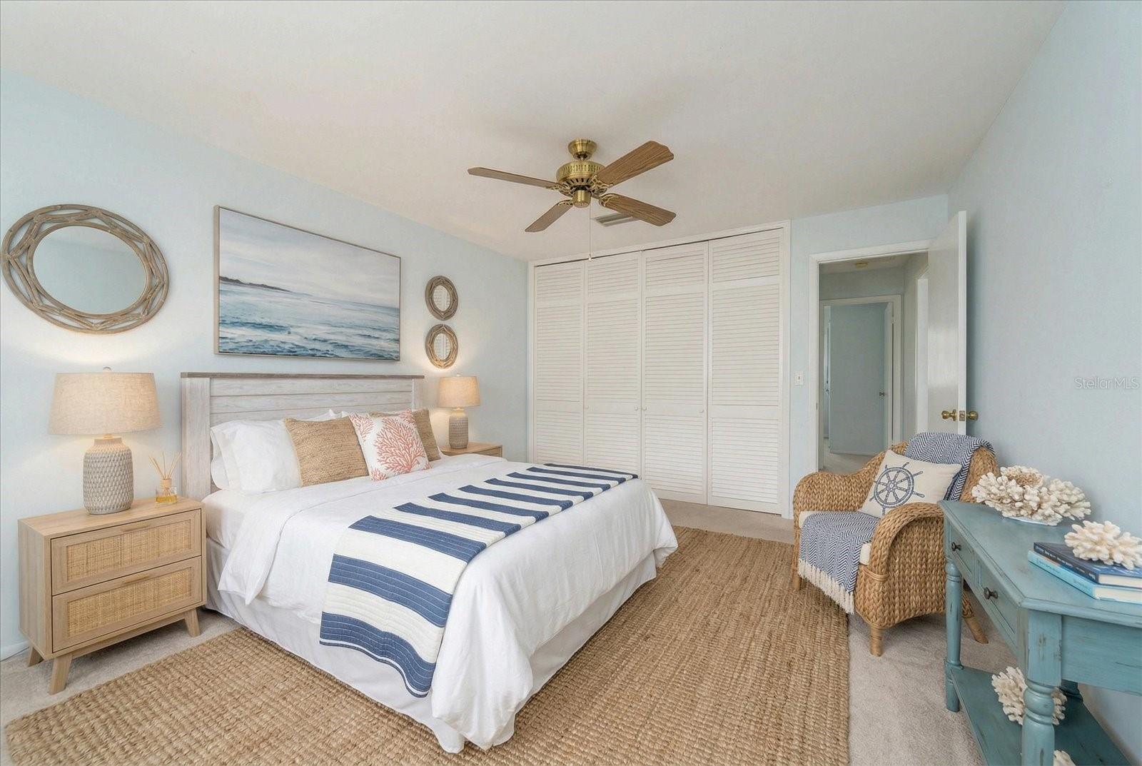 HARBOUR CLUB CONDO 2 - Residential