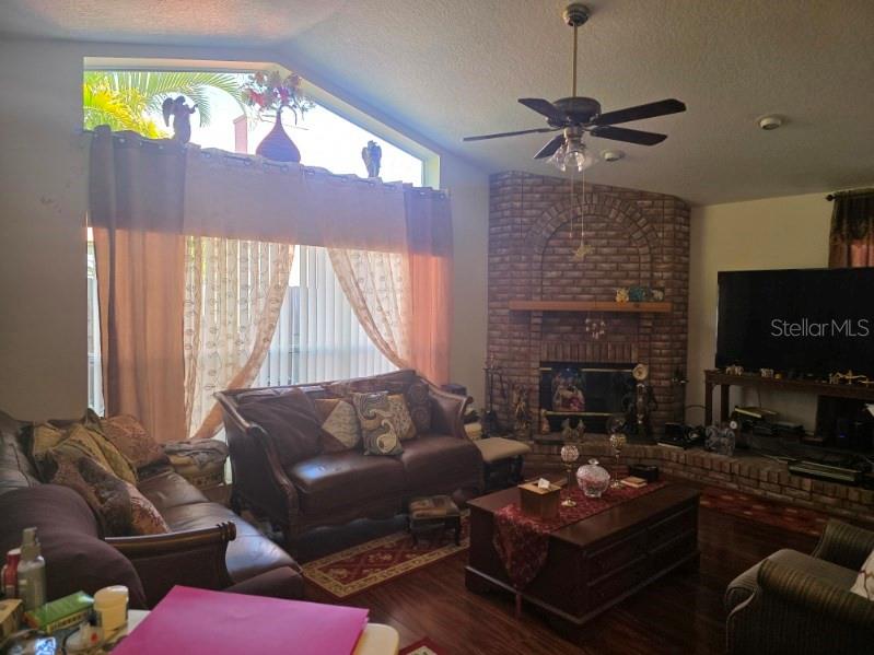 324 WOOD DOVE AVENUE