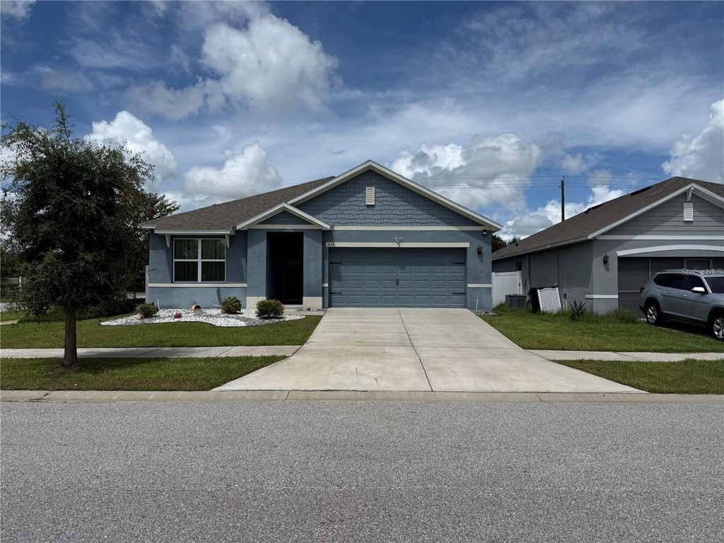 Photo of 635 Autumn Stream Drive, Auburndale, FL 33823 (MLS # S5155332)