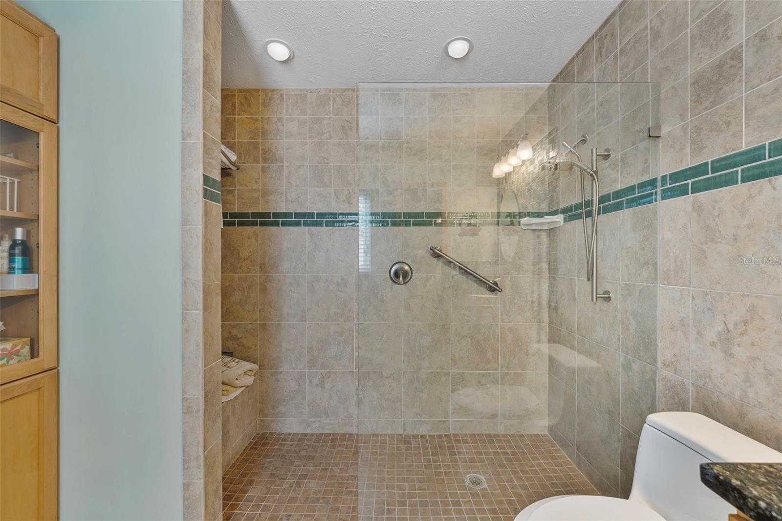 VICTORIA PLACE - Residential