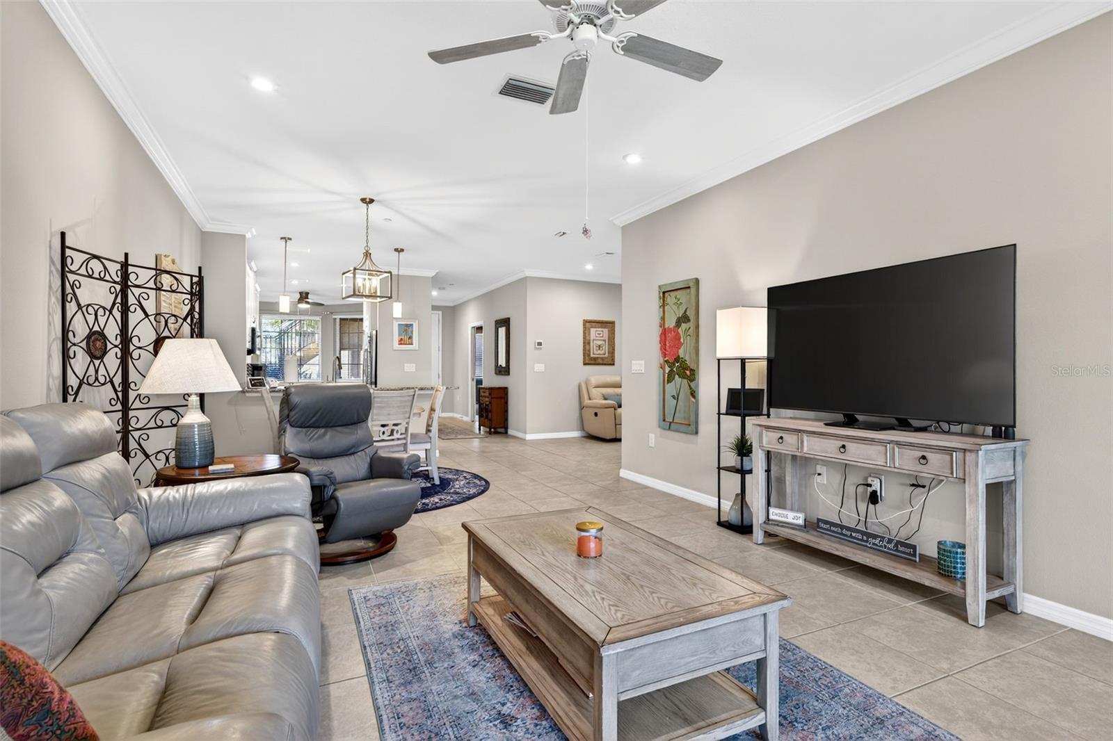 BACCIANO IV AT ESPLANADE LWR PH 31 - Residential