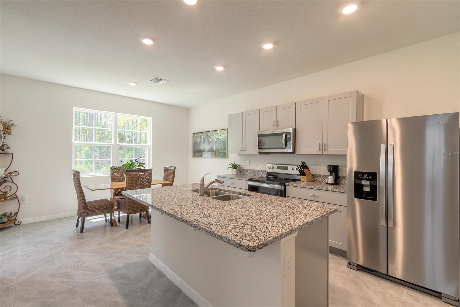 Palms-Ph 5 - Residential