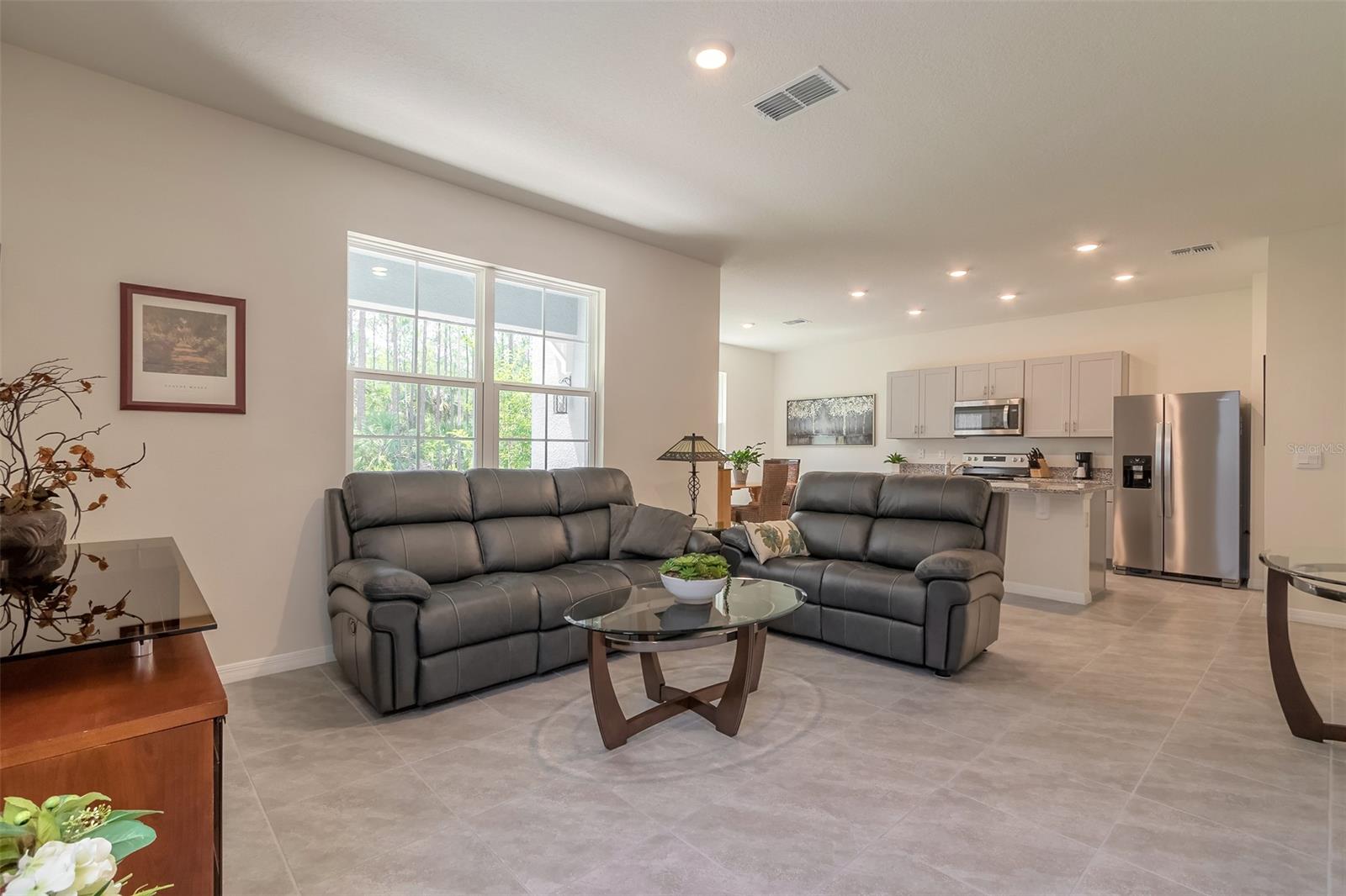 Palms-Ph 5 - Residential