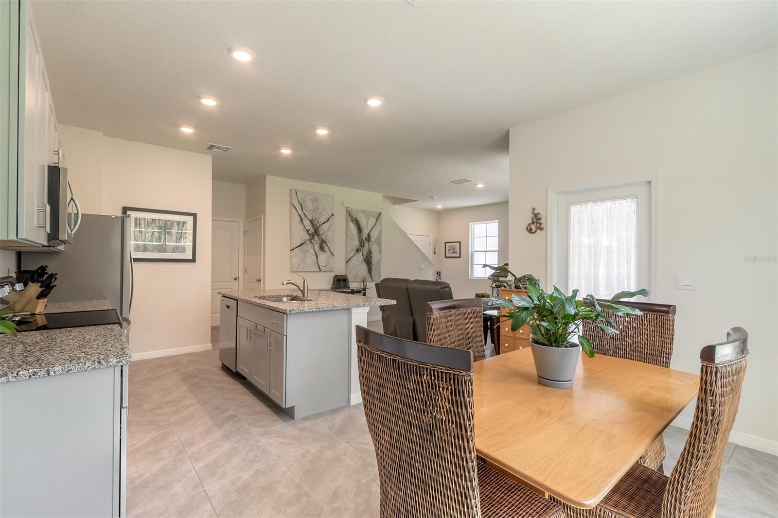 Palms-Ph 5 - Residential