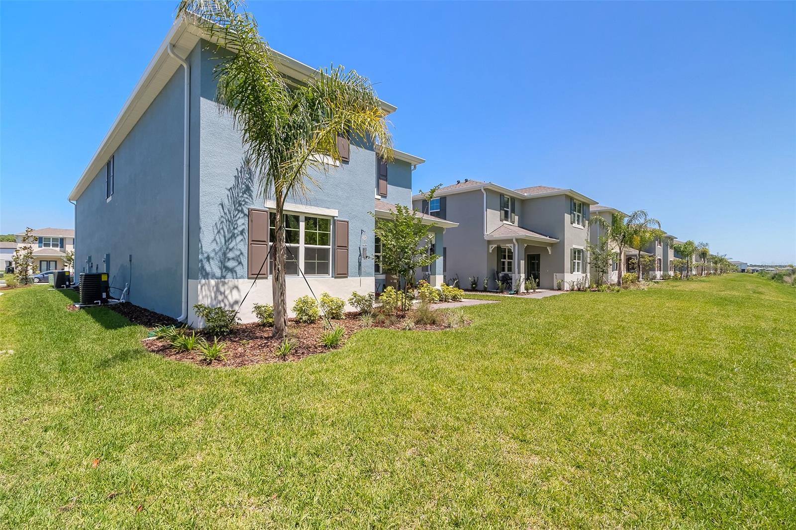 Palms-Ph 5 - Residential