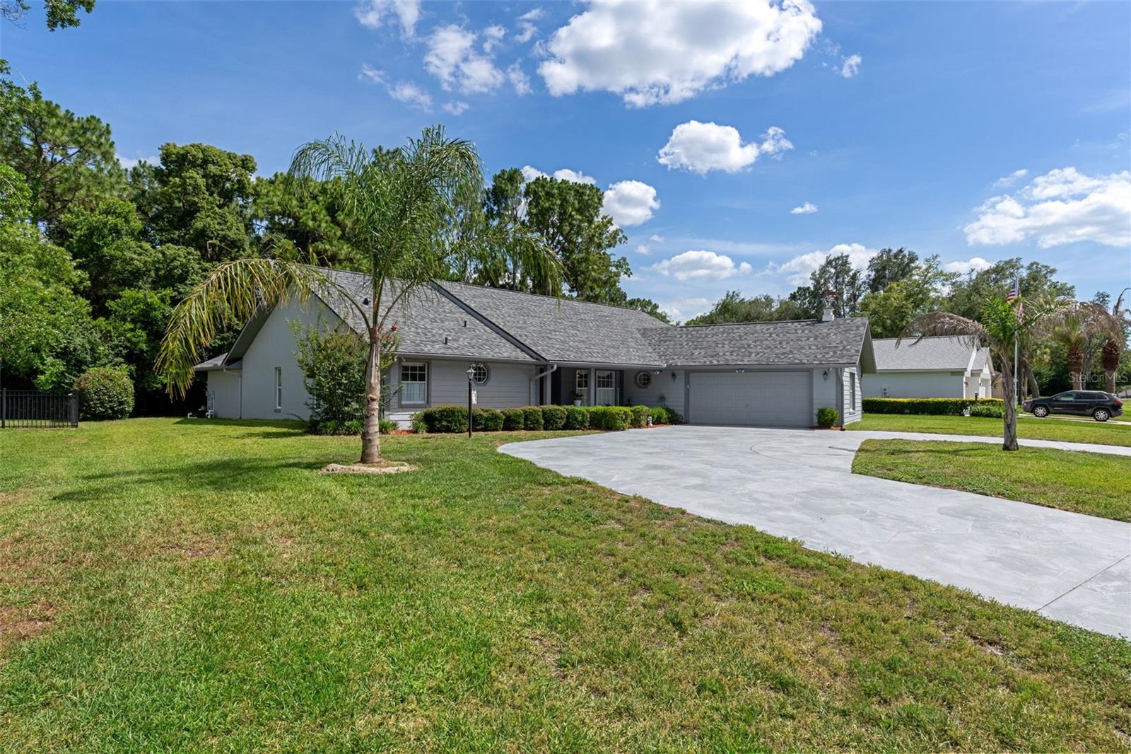 43 LINDER CIRCLE