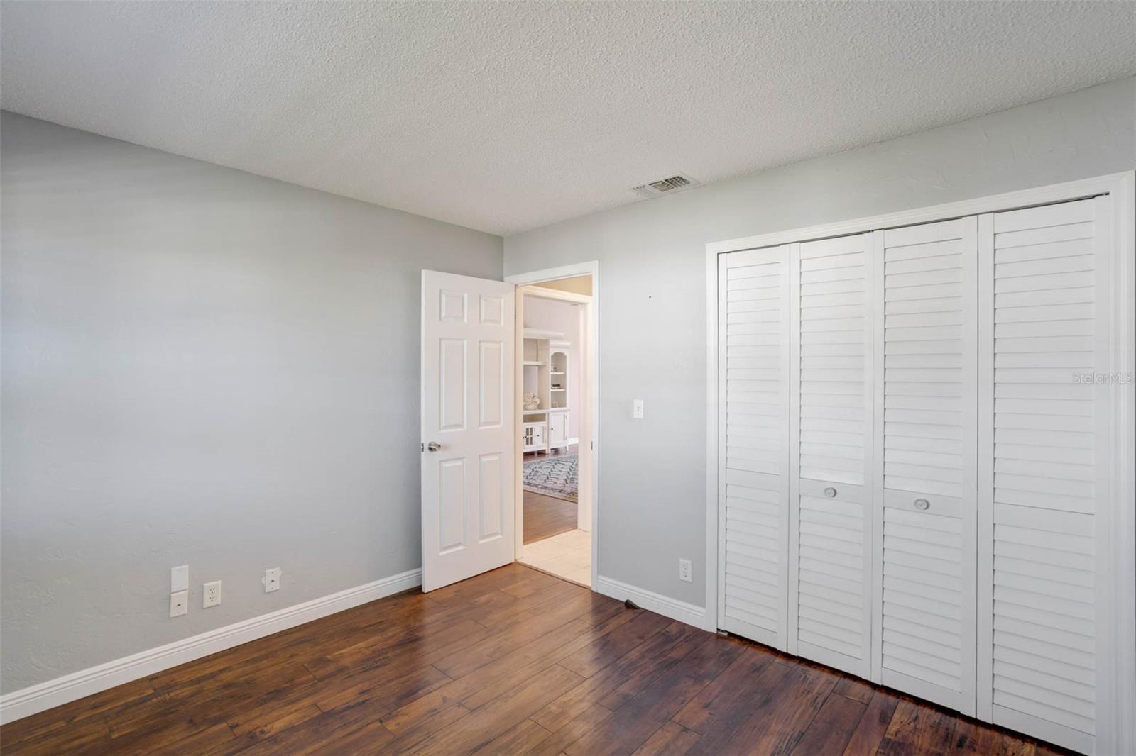 HARBOR POINTE CONDO - Residential