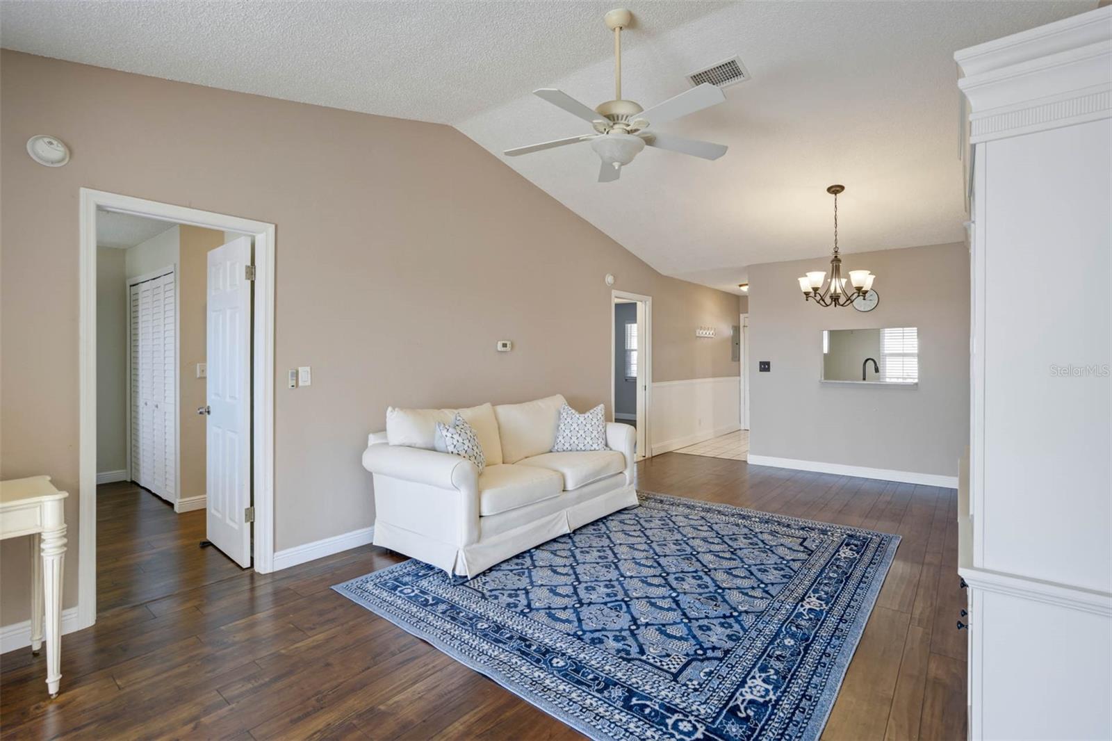 HARBOR POINTE CONDO - Residential