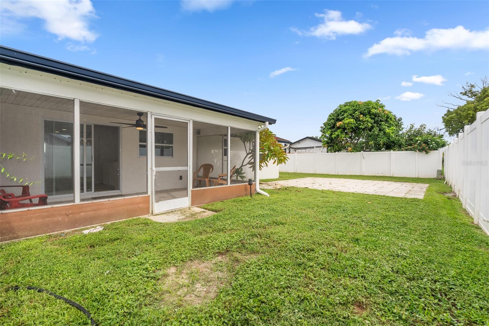 APOLLO BEACH UNIT FOUR - Residential Lease