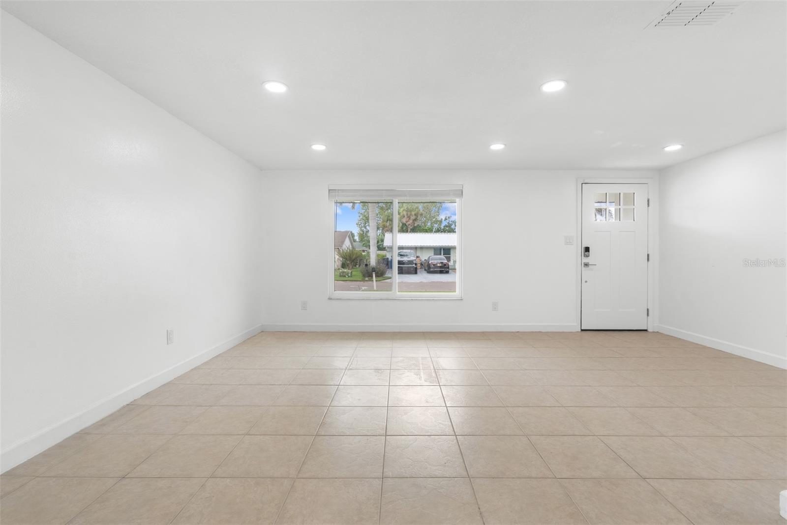 APOLLO BEACH UNIT FOUR - Residential Lease