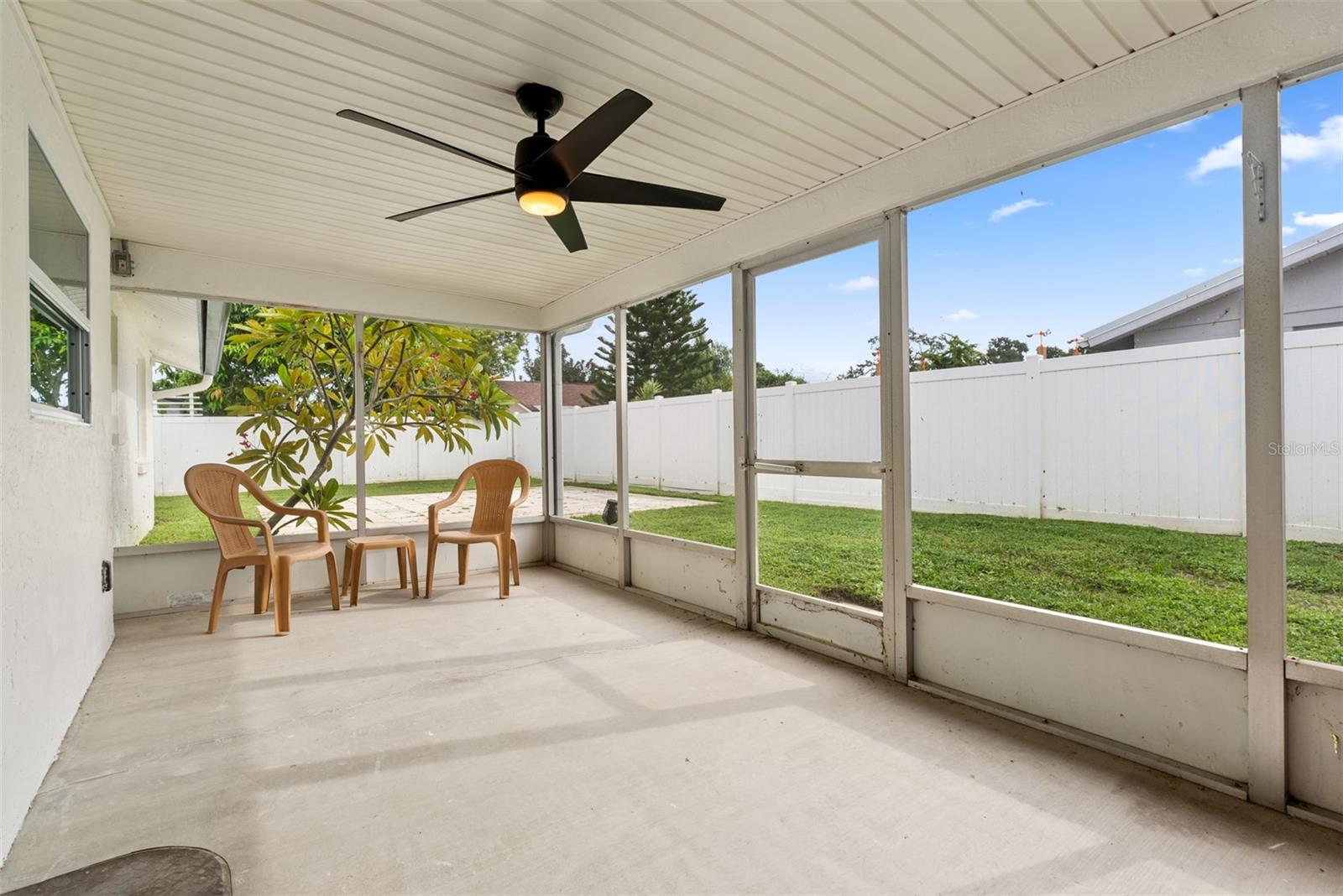 APOLLO BEACH UNIT FOUR - Residential Lease