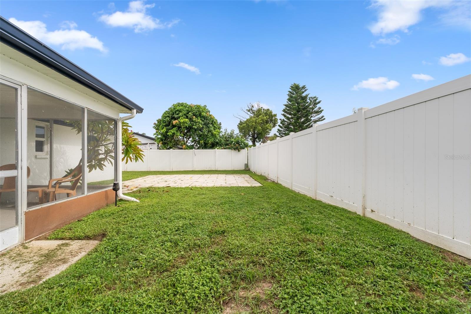 APOLLO BEACH UNIT FOUR - Residential Lease