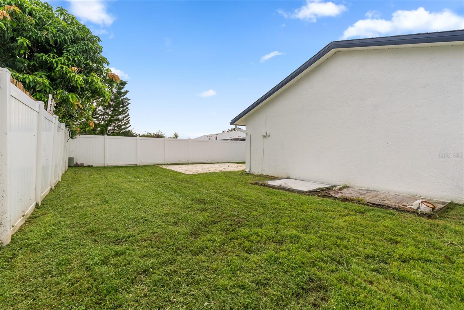 APOLLO BEACH UNIT FOUR - Residential Lease