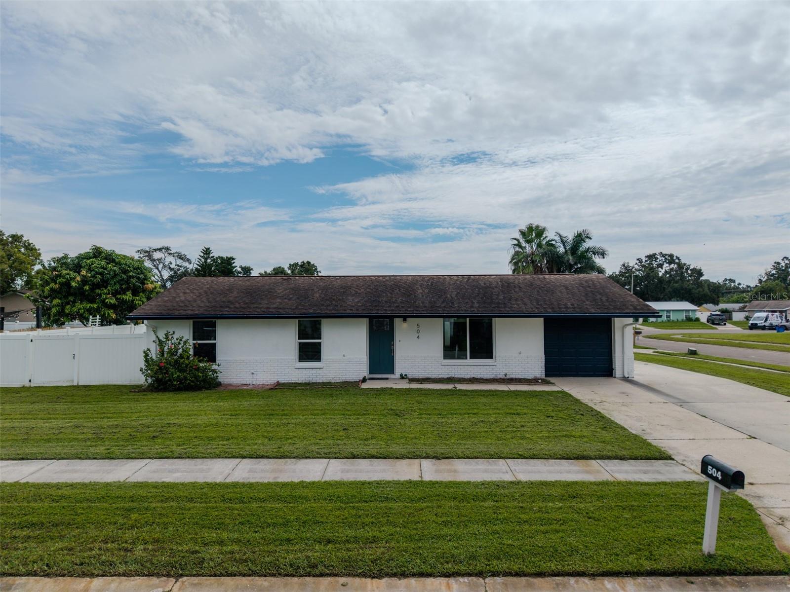 APOLLO BEACH UNIT FOUR - Residential Lease