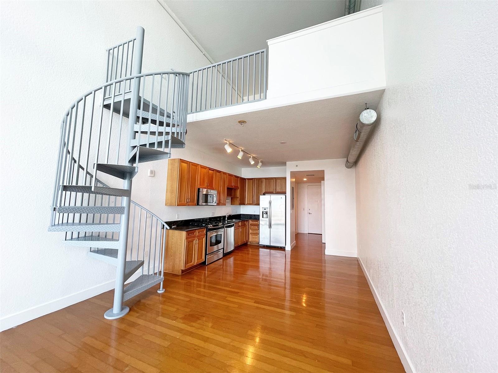 VUE/LK EOLA - Residential Lease