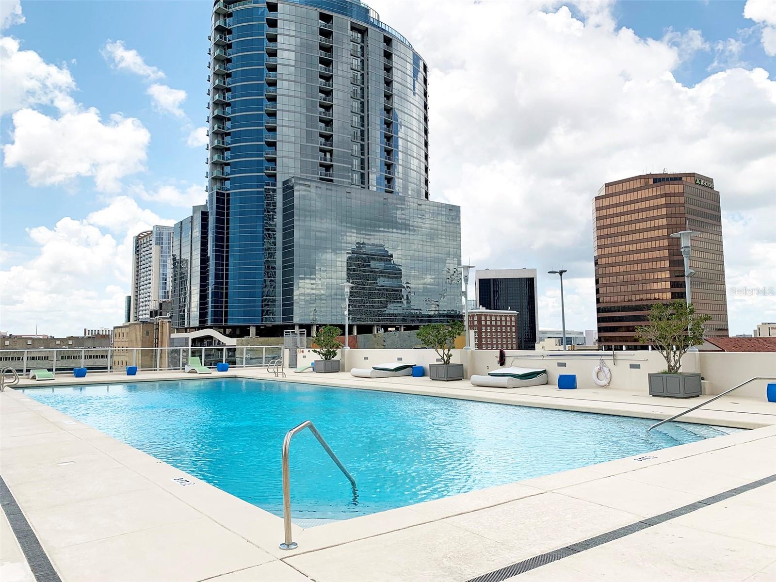 VUE/LK EOLA - Residential Lease