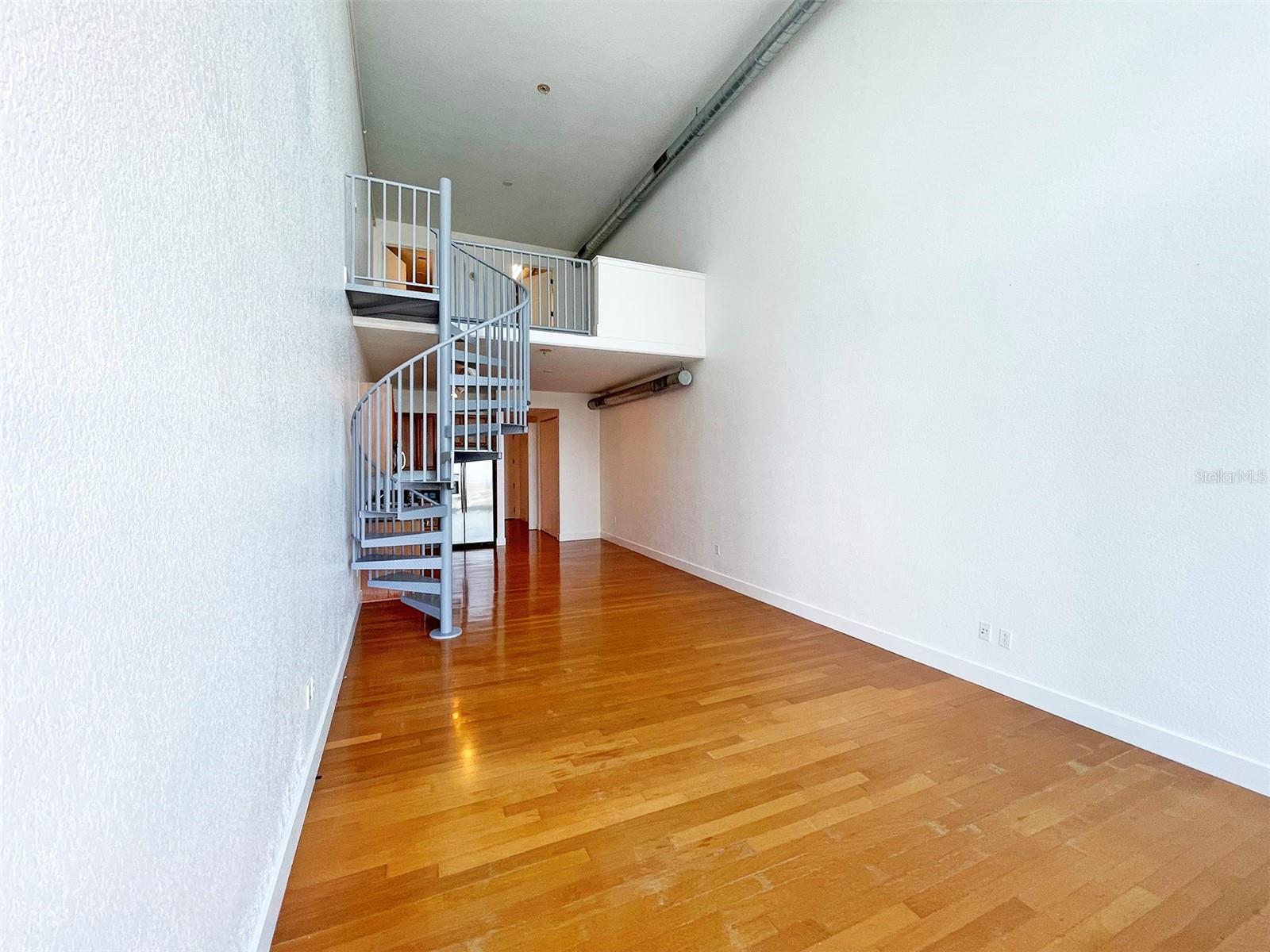 VUE/LK EOLA - Residential Lease