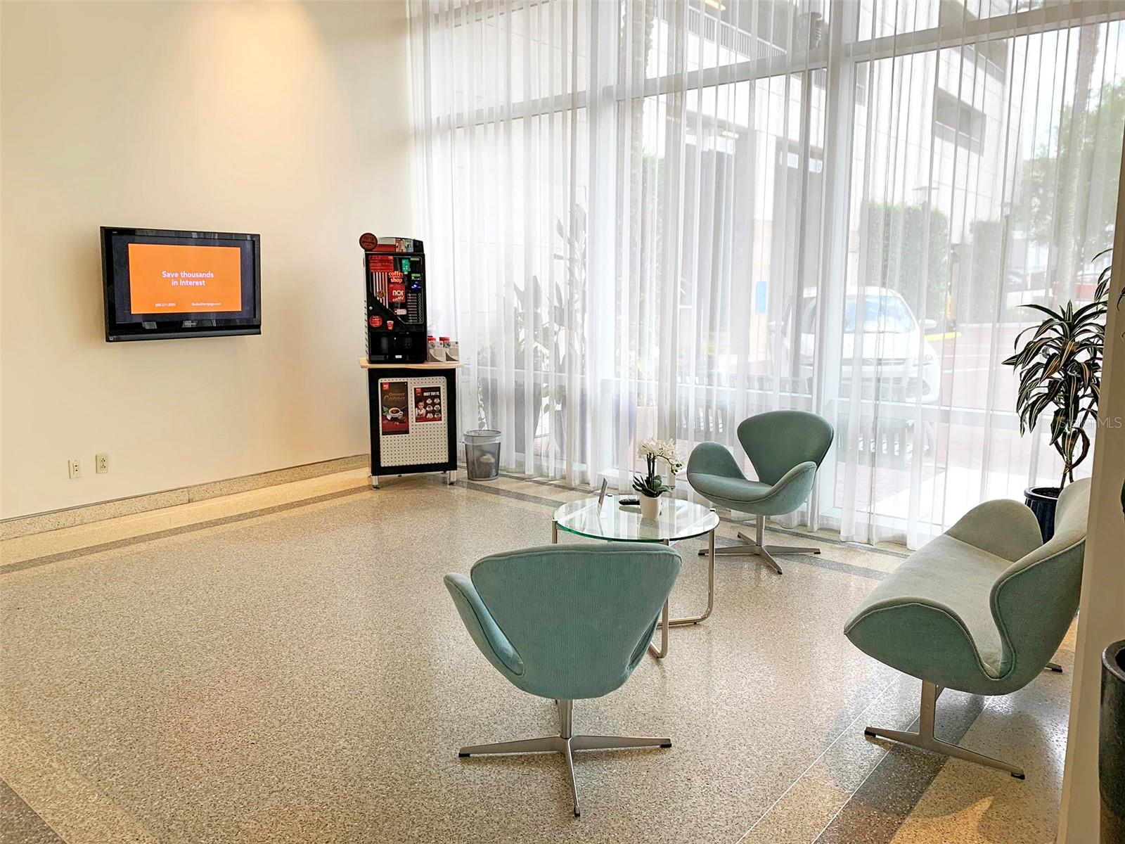 VUE/LK EOLA - Residential Lease