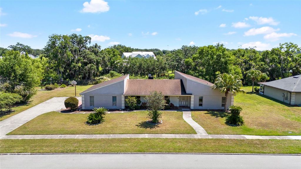 Photo of 34 Misty Meadow Lane, Mulberry, FL 33860 (MLS # R4909187)