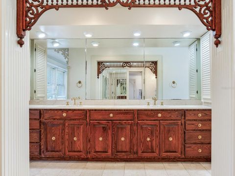 A home in TAMPA
