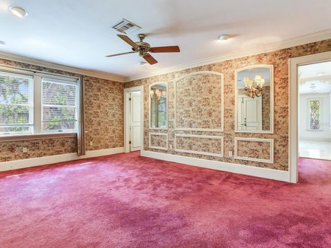 A home in TAMPA