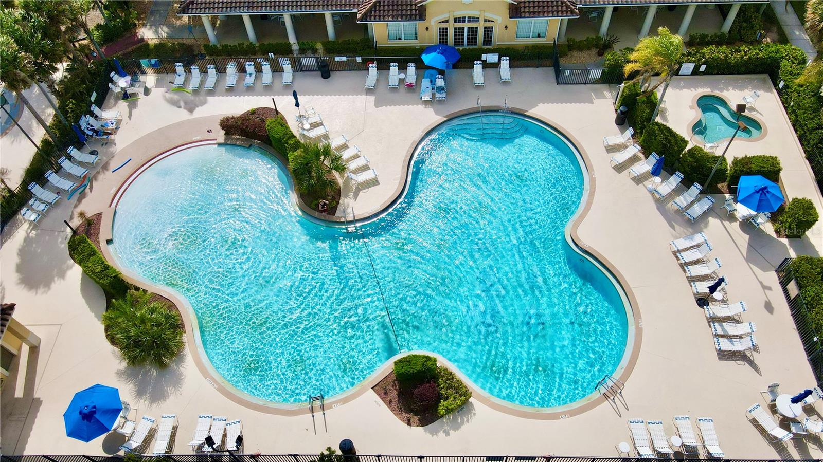 OAKWATER CONDO PH 20-23 - Residential