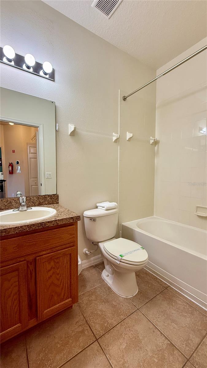 OAKWATER CONDO PH 20-23 - Residential