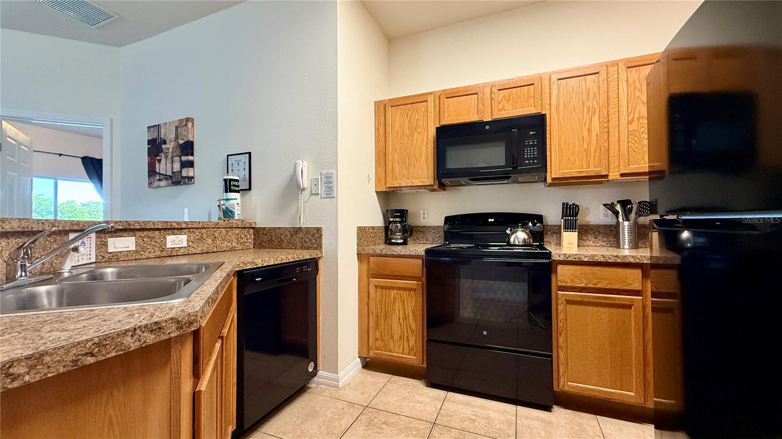 OAKWATER CONDO PH 20-23 - Residential