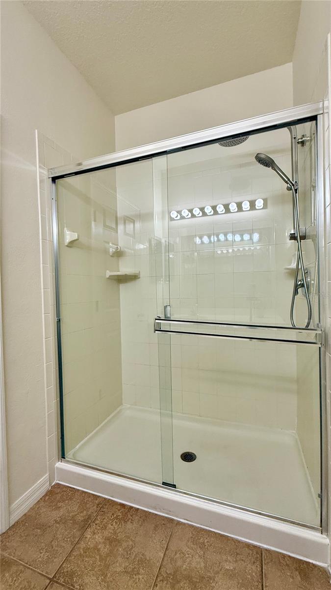 OAKWATER CONDO PH 20-23 - Residential