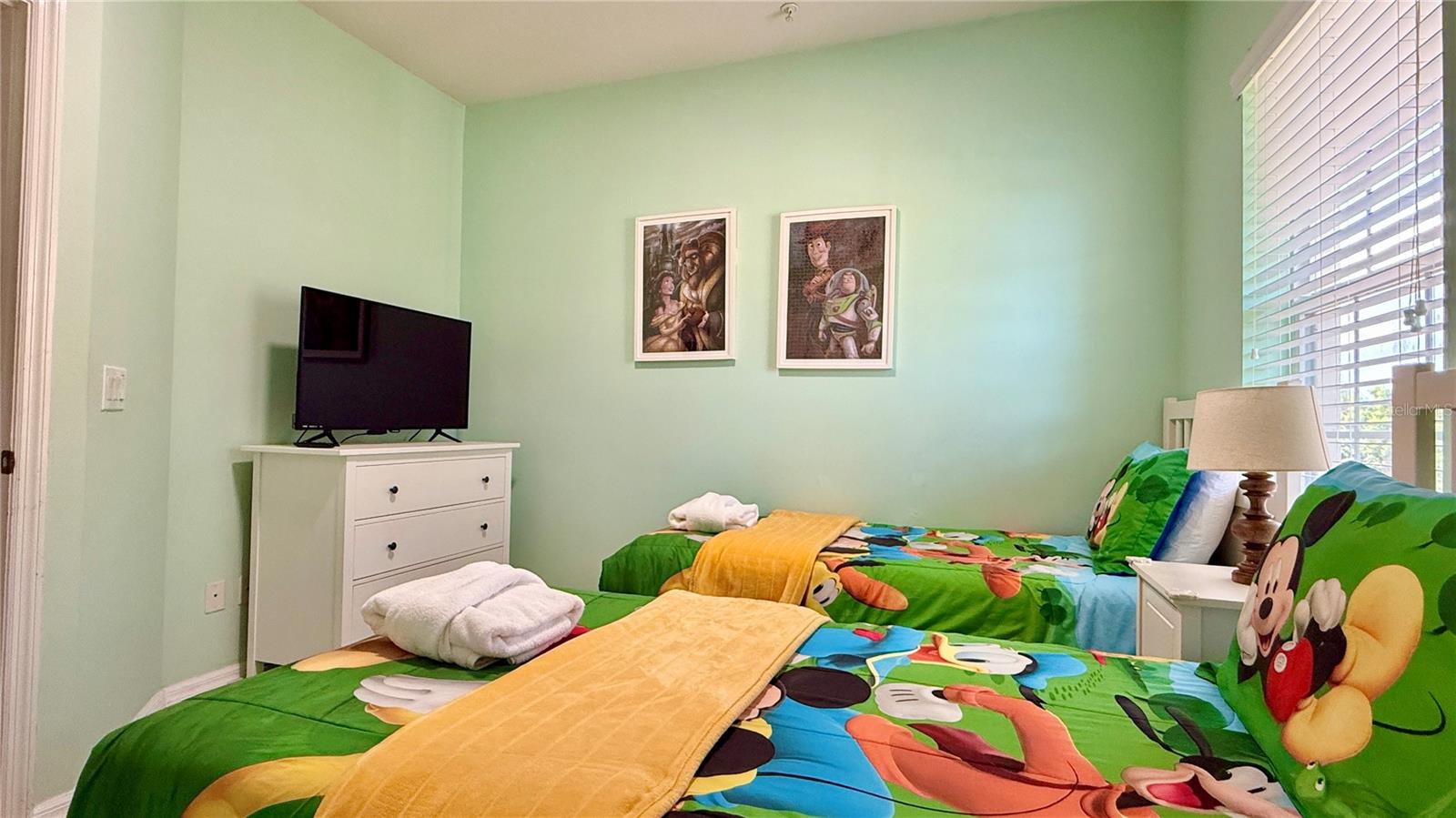 OAKWATER CONDO PH 20-23 - Residential