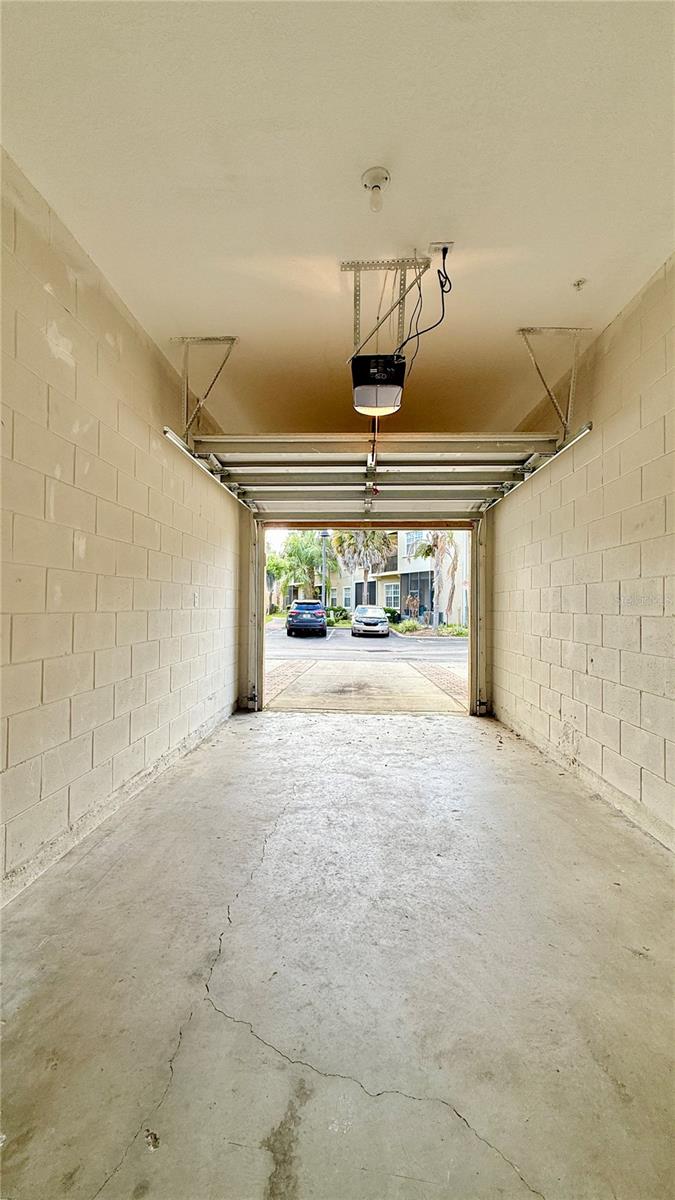 OAKWATER CONDO PH 20-23 - Residential