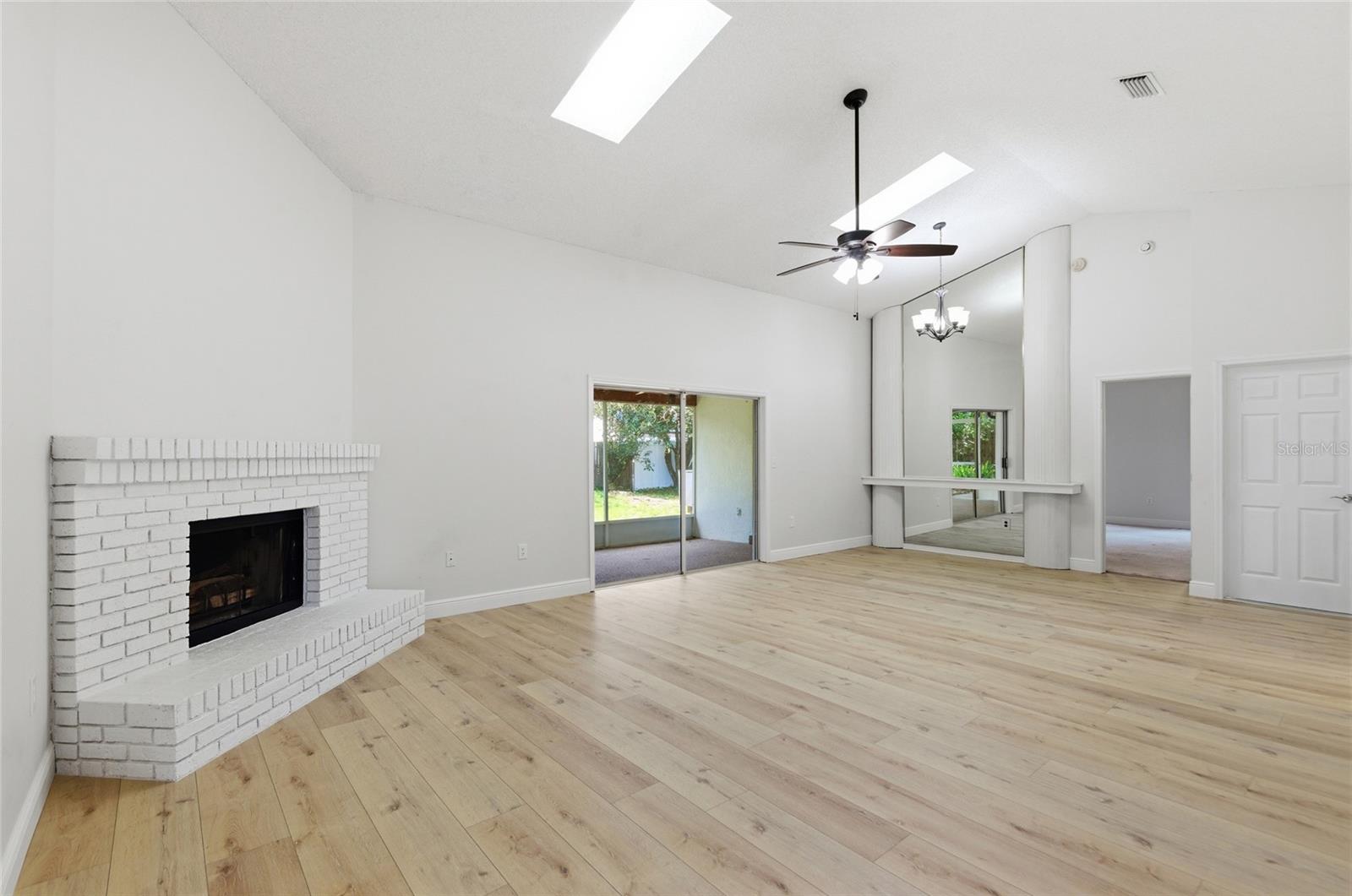 5121 STRATEMEYER DRIVE