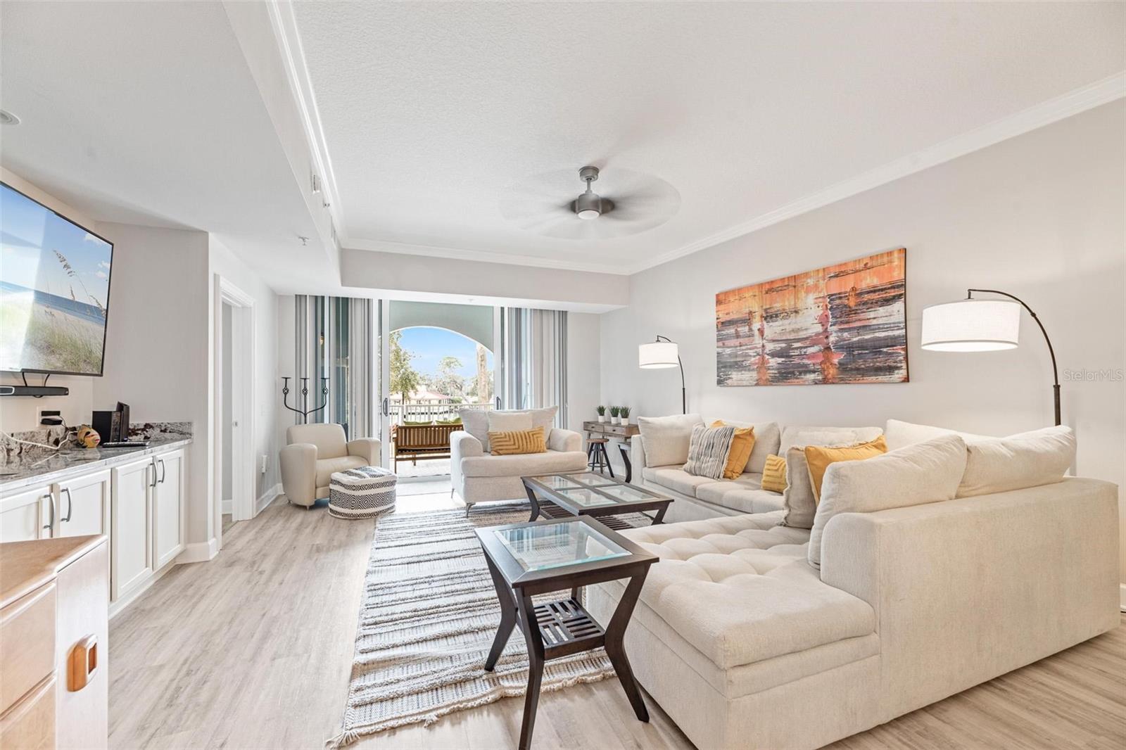 102 YACHT HARBOR DRIVE 176