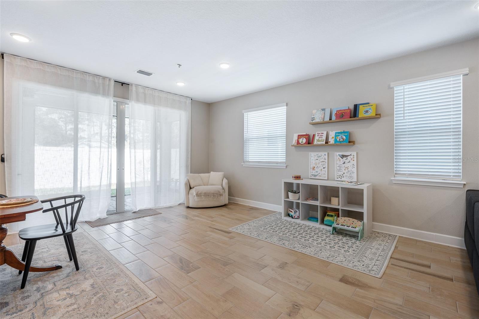 BEACHWALK - Residential