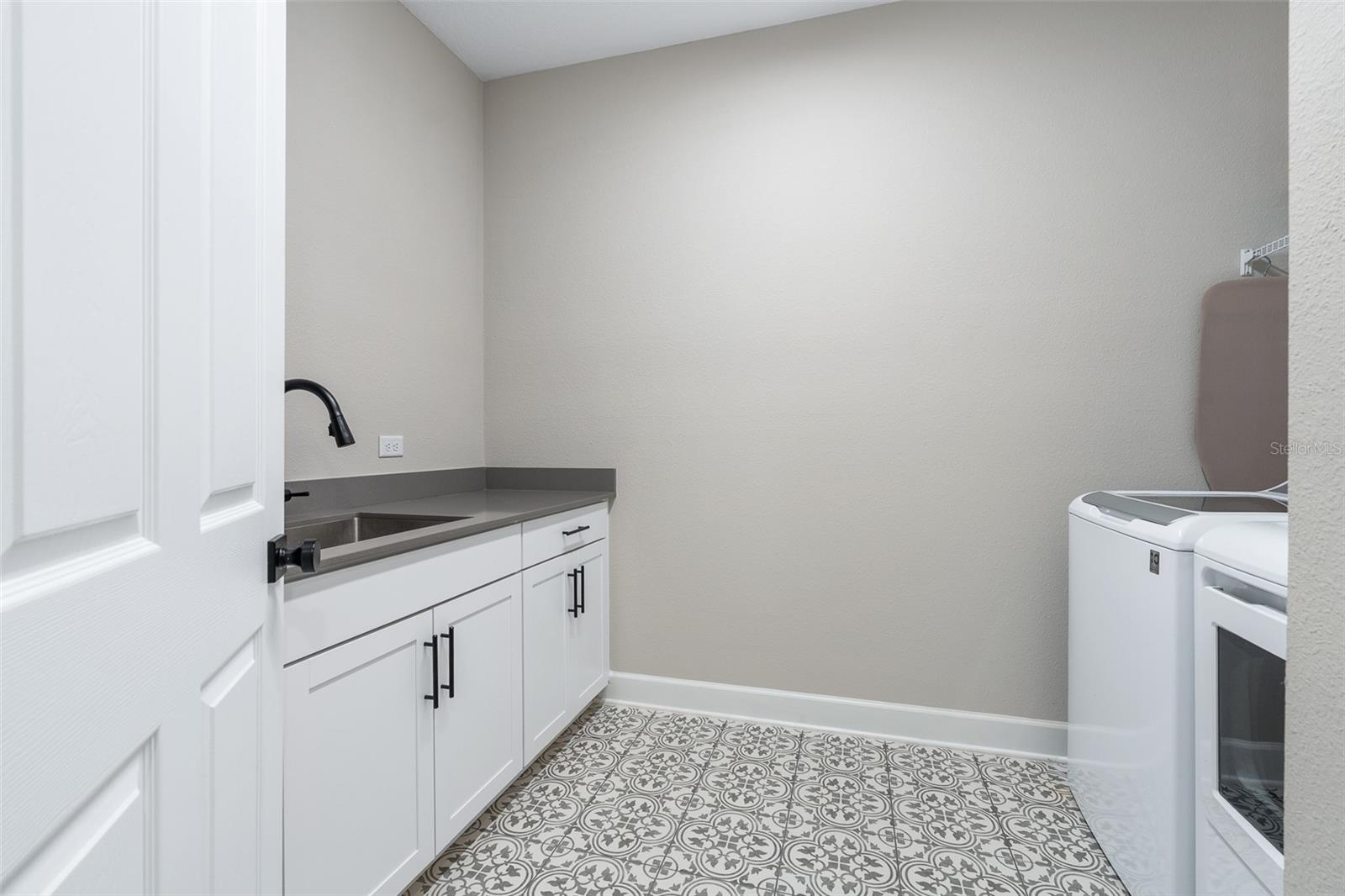 BEACHWALK - Residential