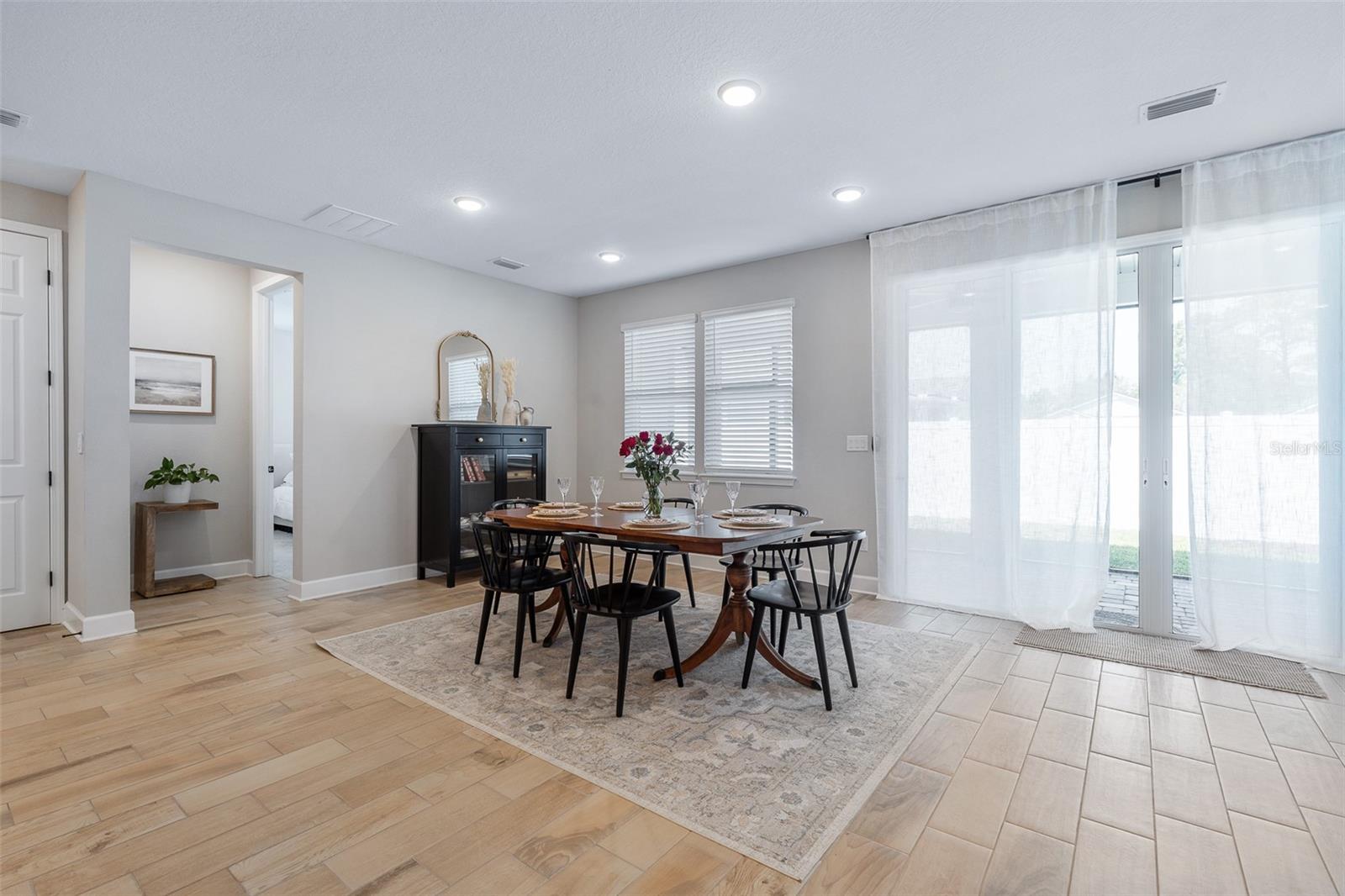 BEACHWALK - Residential