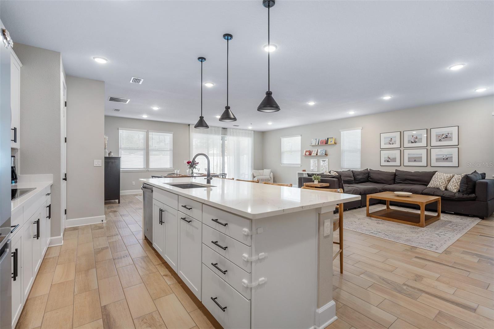 BEACHWALK - Residential