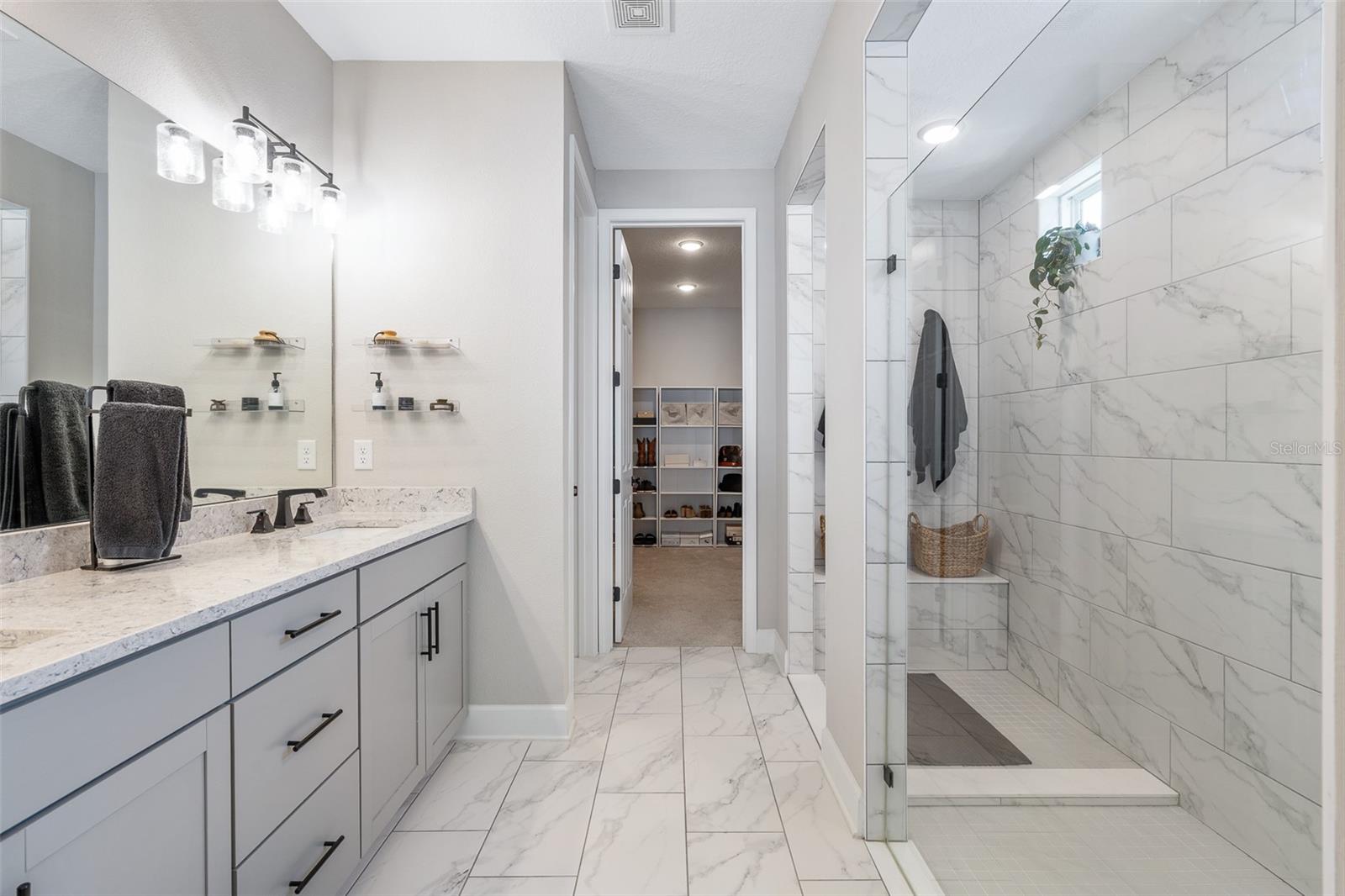 BEACHWALK - Residential