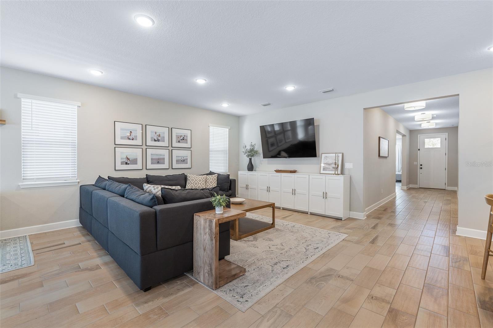 BEACHWALK - Residential