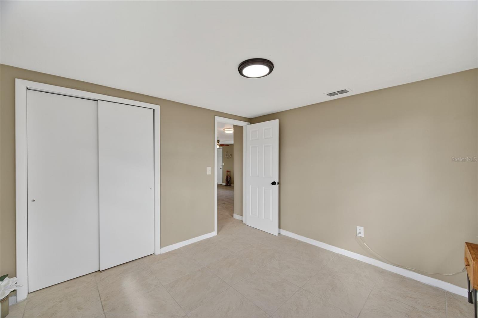 TAHITIAN HOMES - Residential Lease