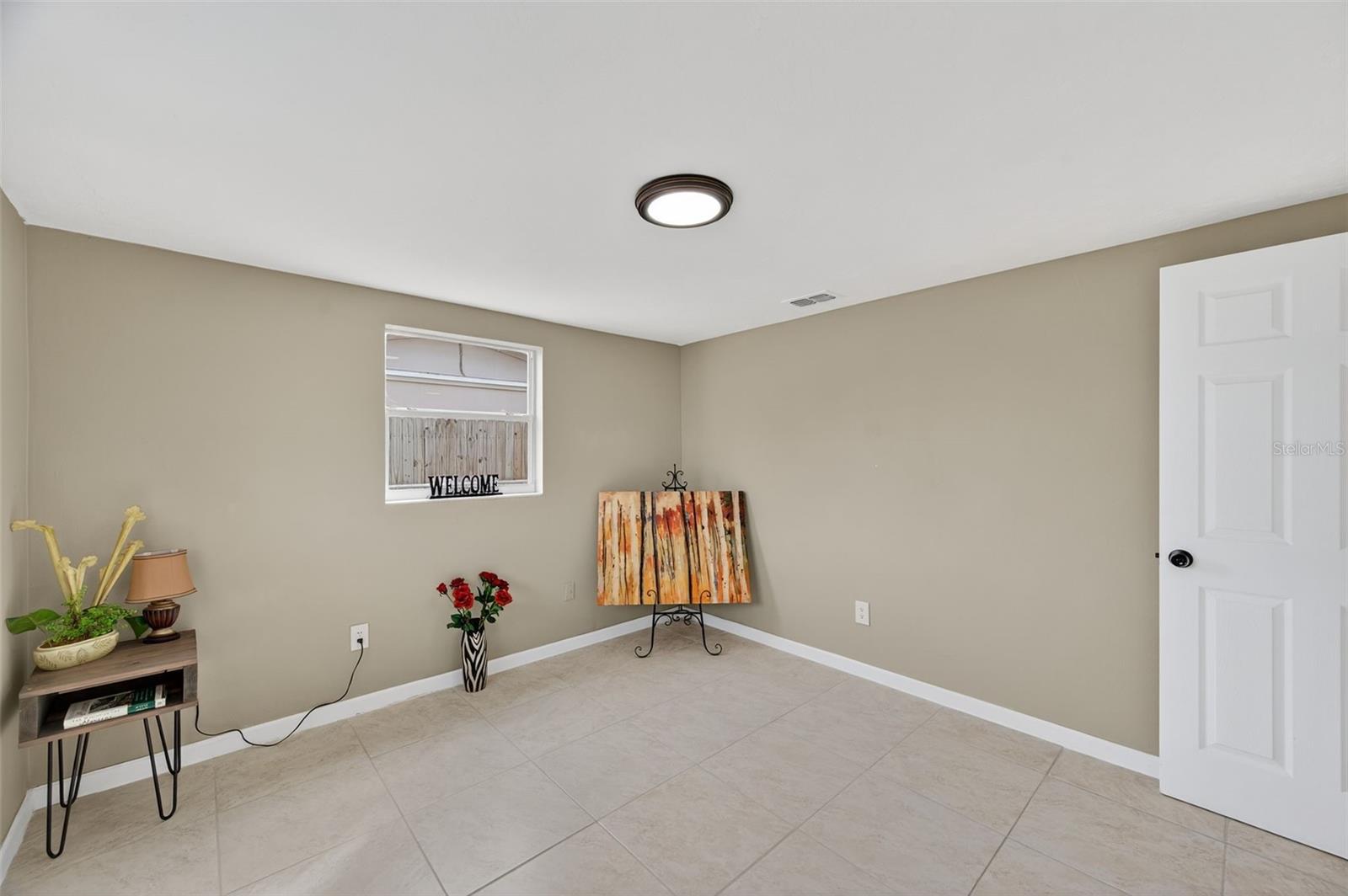 TAHITIAN HOMES - Residential Lease