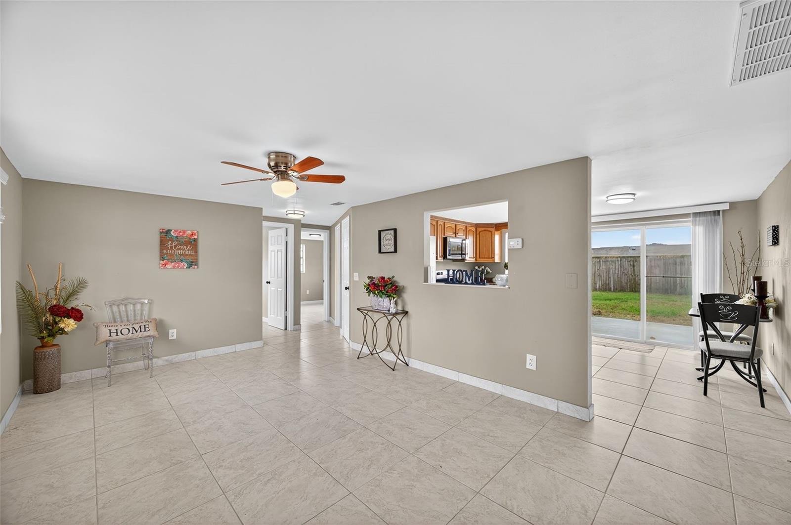 TAHITIAN HOMES - Residential Lease