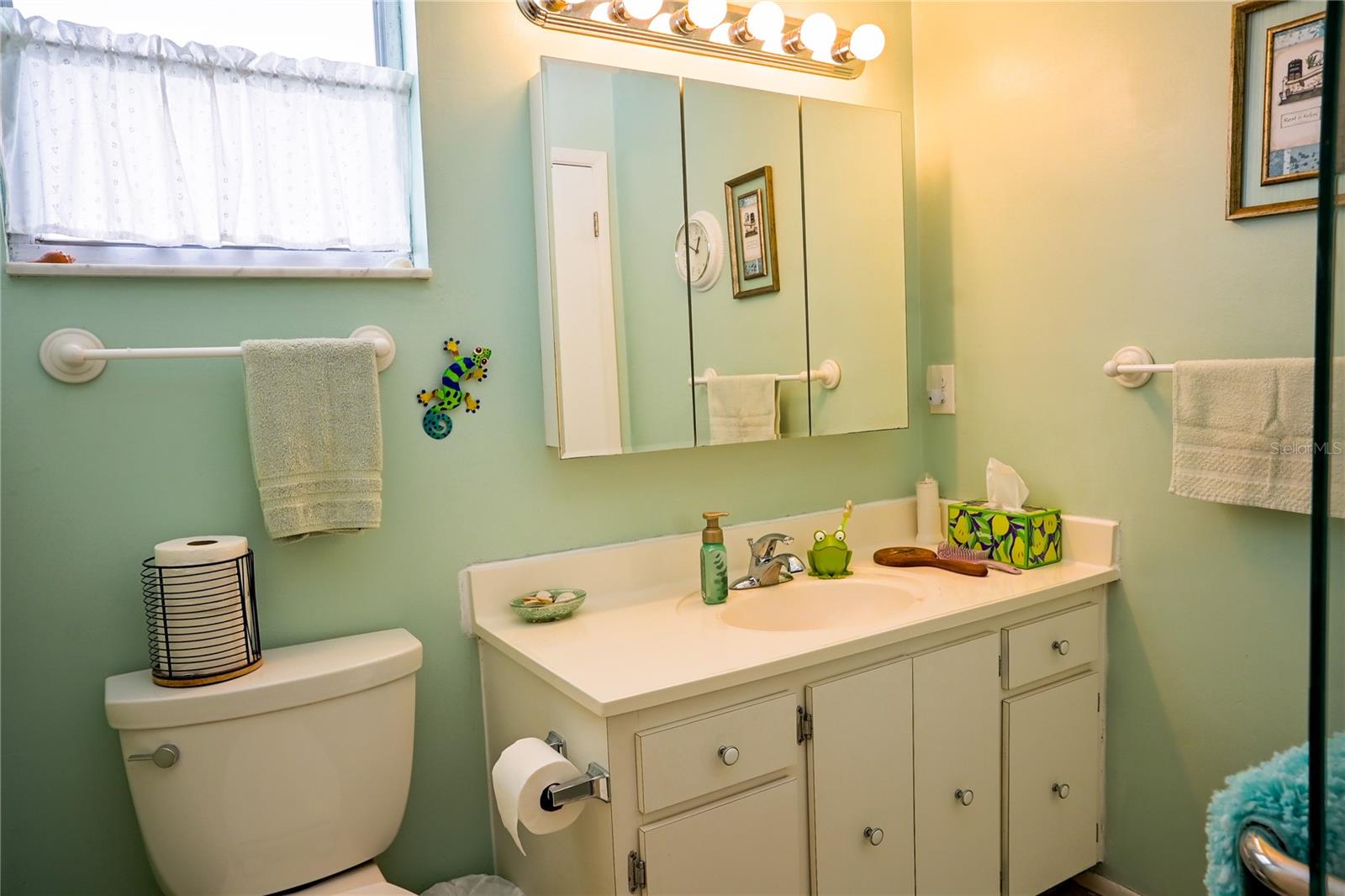 GLEN OAKS RIDGE VILLAS 1 - Residential