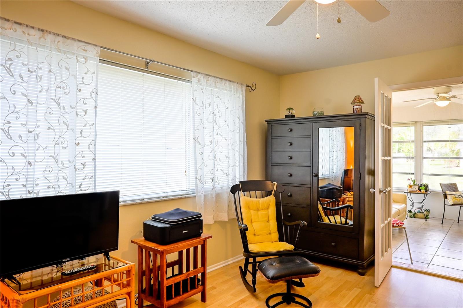 GLEN OAKS RIDGE VILLAS 1 - Residential