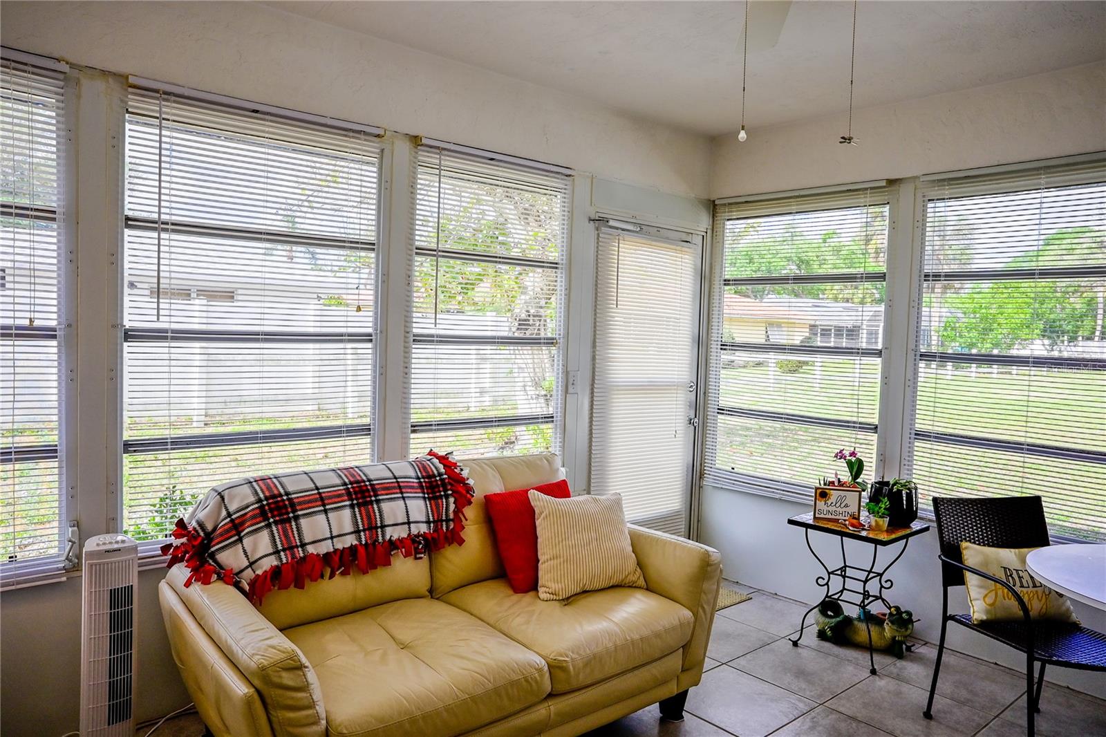 GLEN OAKS RIDGE VILLAS 1 - Residential