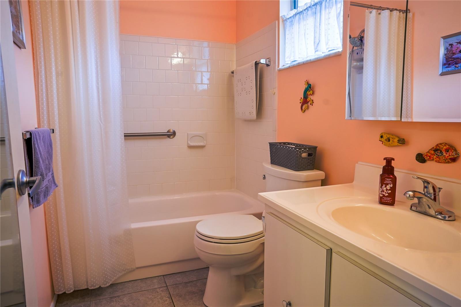 GLEN OAKS RIDGE VILLAS 1 - Residential