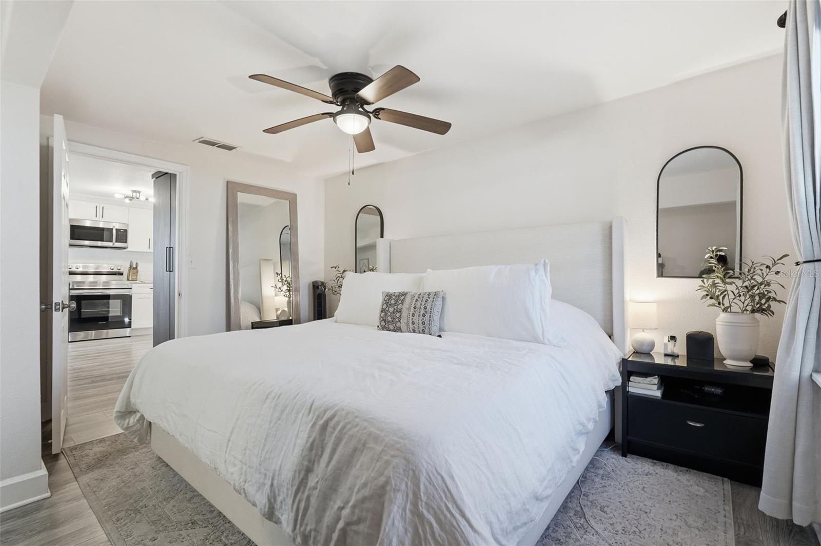 PINECREST PARK - Residential